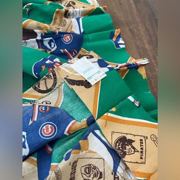 Set of two vintage MLB baseball curtains || vintage curtains MLB printed teams - Picture 8 of 11